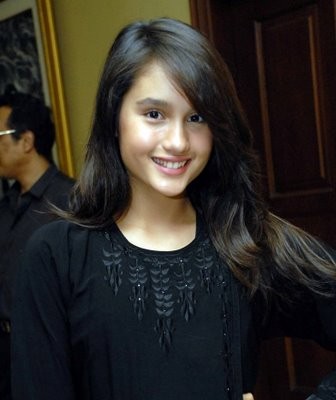 Cinta Laura Kiehl fotoğrafı