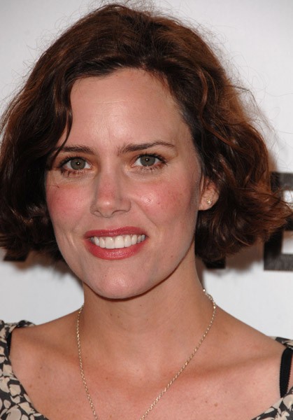Ione Skye fotoğrafı