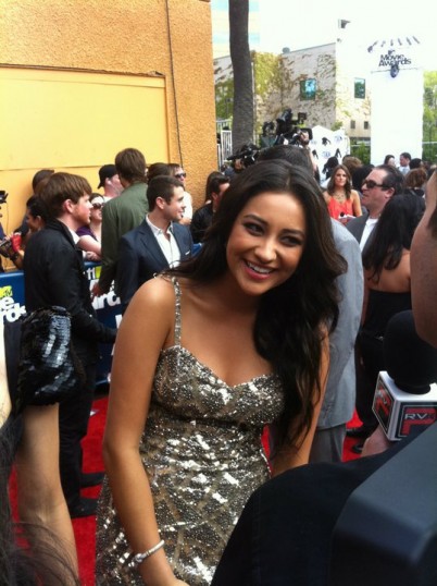 Shay Mitchell Fotoğrafı