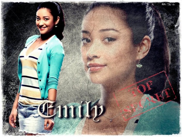 Shay Mitchell Fotoğrafı