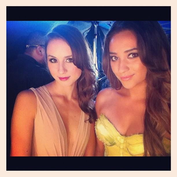 Shay Mitchell Fotoğrafı