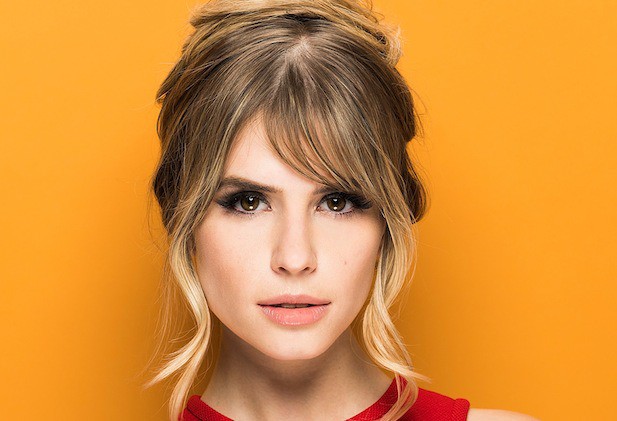 Carlson Young Fotoğrafı