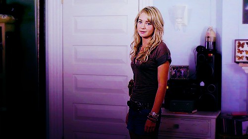 Britt Robertson Fotoğrafı