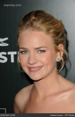 Britt Robertson Fotoğrafı