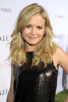 Britt Robertson Fotoğrafı