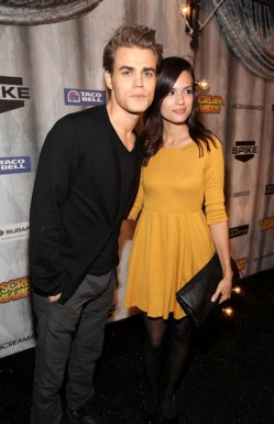 Torrey DeVitto Fotoğrafı