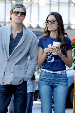 Torrey DeVitto Fotoğrafı