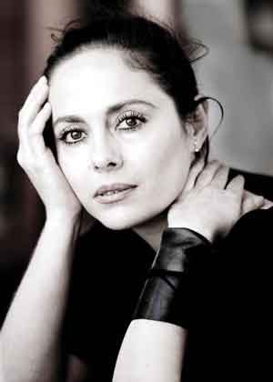 Nilüfer Açıkalın fotoğrafı