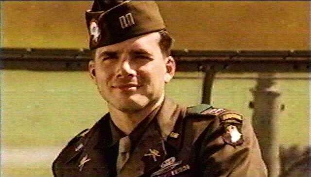 Matthew Settle Fotoğrafı