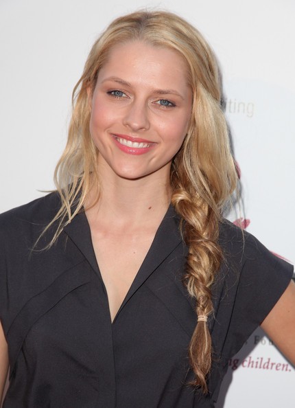 Teresa Palmer Fotoğrafı
