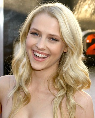 Teresa Palmer Fotoğrafı