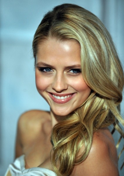 Teresa Palmer Fotoğrafı