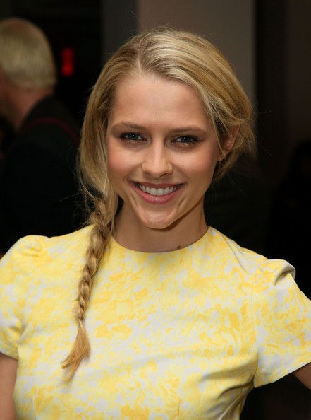 Teresa Palmer Fotoğrafı