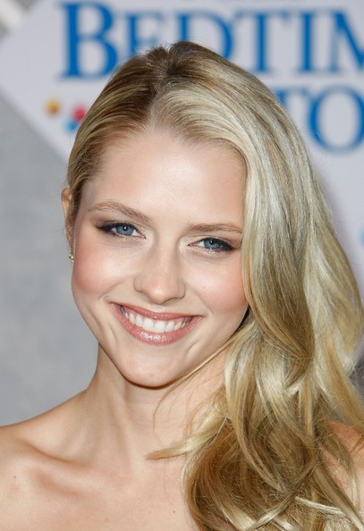 Teresa Palmer Fotoğrafı