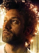 Simon Brand fotoğrafı