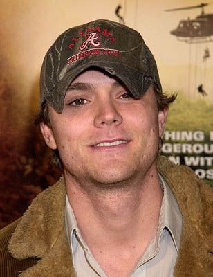 Clayne Crawford Fotoğrafı