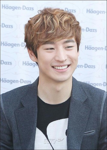 Lee Je-hoon Fotoğrafı
