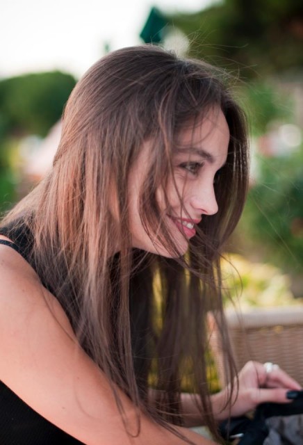 Özge Sezince Fotoğrafı