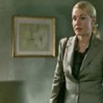 Emily Lloyd Fotoğrafı