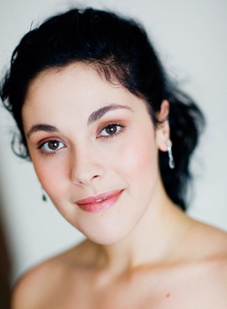 Alysson Paradis fotoğrafı