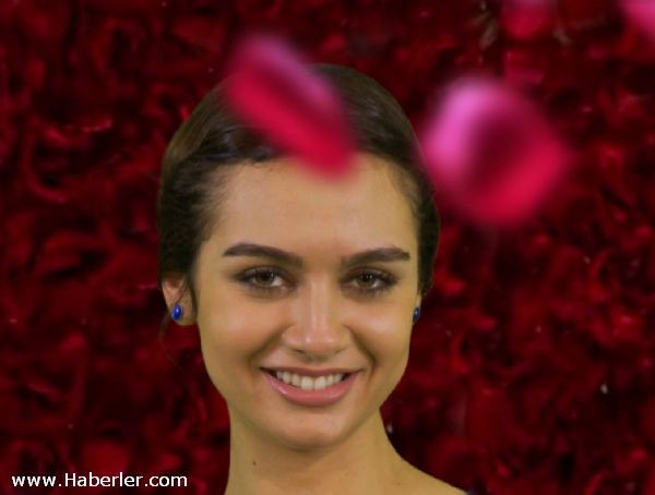 Birce Akalay Fotoğrafı