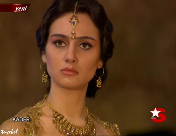 Birce Akalay Fotoğrafı