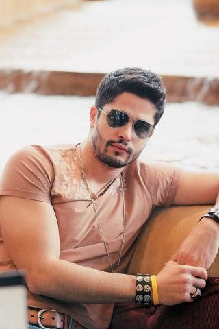 Haluk Piyes Fotoğrafı