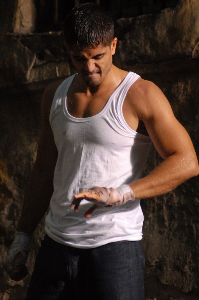 Haluk Piyes Fotoğrafı