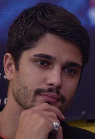 Haluk Piyes Fotoğrafı