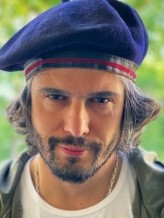 Haluk Piyes fotoğrafı