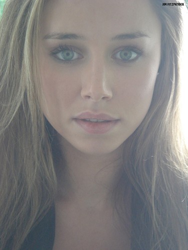 Una Healey Fotoğrafı