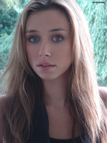 Una Healey Fotoğrafı