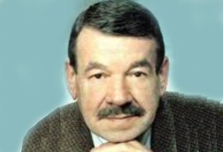 Turgut Özatay fotoğrafı