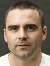 Dustin Clare fotoğrafı