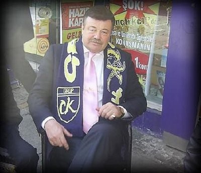 Nuri Alço fotoğrafı