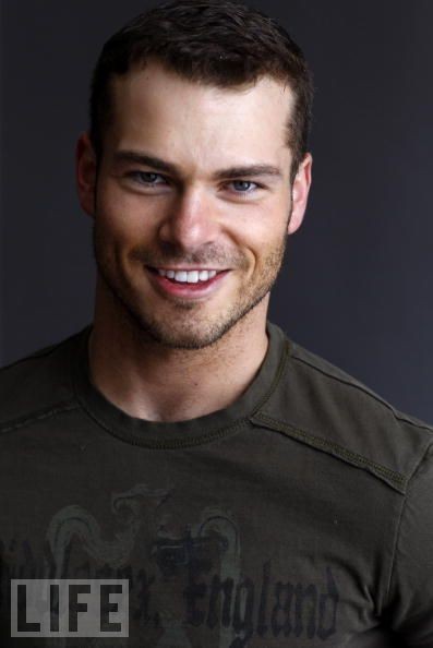 Shawn Roberts Fotoğrafı
