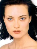 Shalom Harlow fotoğrafı