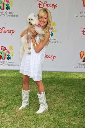 Ashley Tisdale Fotoğrafı