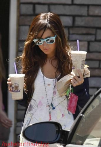 Ashley Tisdale Fotoğrafı