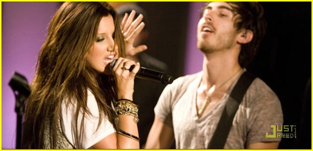 Ashley Tisdale Fotoğrafı