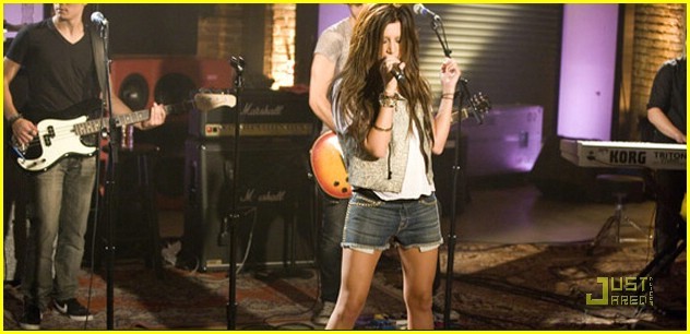 Ashley Tisdale Fotoğrafı