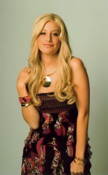 Ashley Tisdale Fotoğrafı