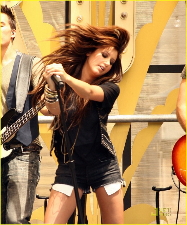 Ashley Tisdale Fotoğrafı