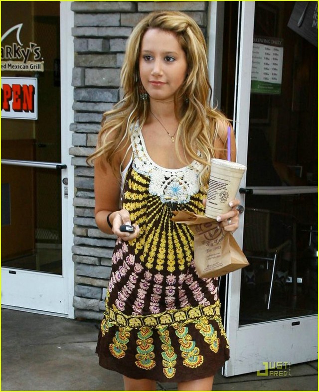 Ashley Tisdale Fotoğrafı