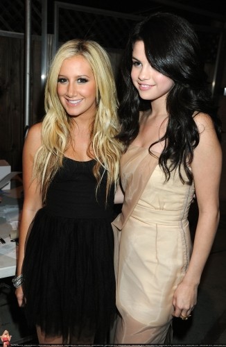 Ashley Tisdale Fotoğrafı