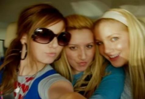 Ashley Tisdale Fotoğrafı