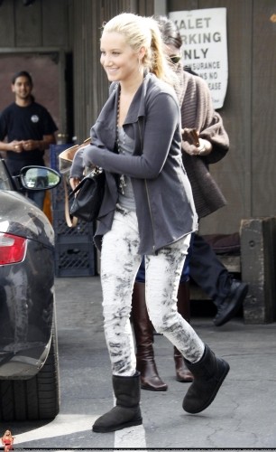 Ashley Tisdale Fotoğrafı