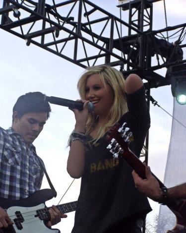 Ashley Tisdale Fotoğrafı