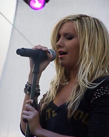 Ashley Tisdale Fotoğrafı