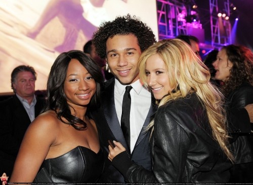 Ashley Tisdale Fotoğrafı